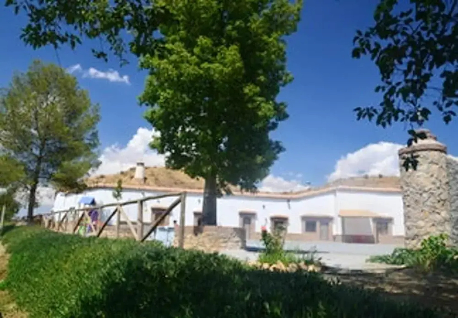 House With 4 Bedrooms in Guadix, With Wonderful Mountain View, Enclosed Garden and Wifi Near the Slopes