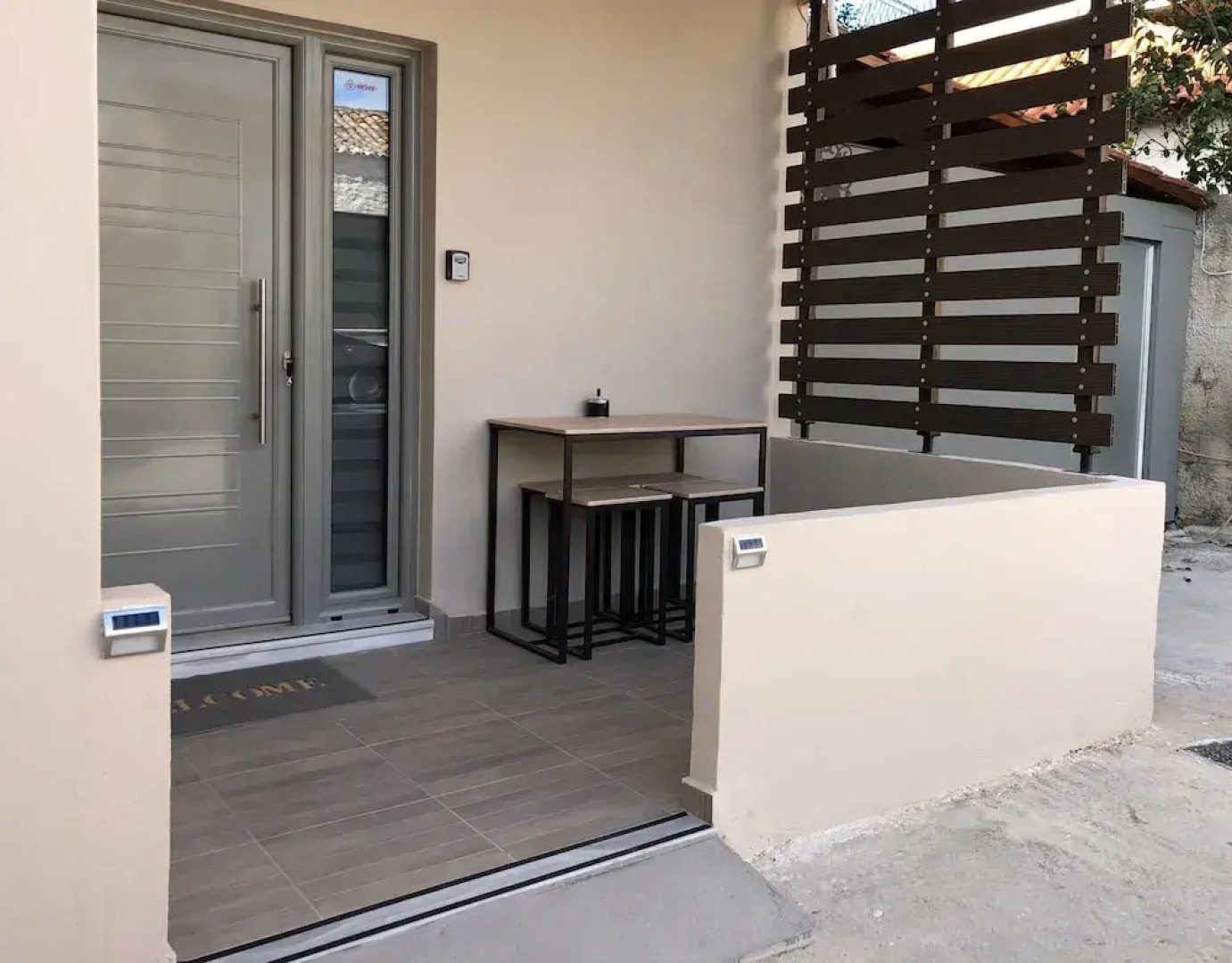 Lemon Tree Suites Near ATH Airport