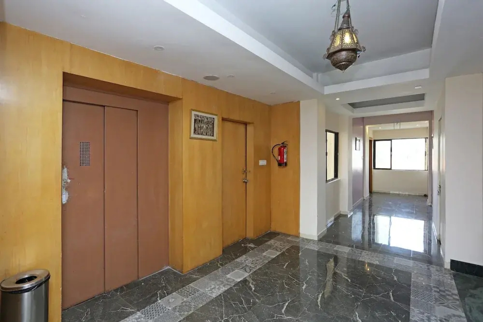 OYO Flagship 172 Forum Mall