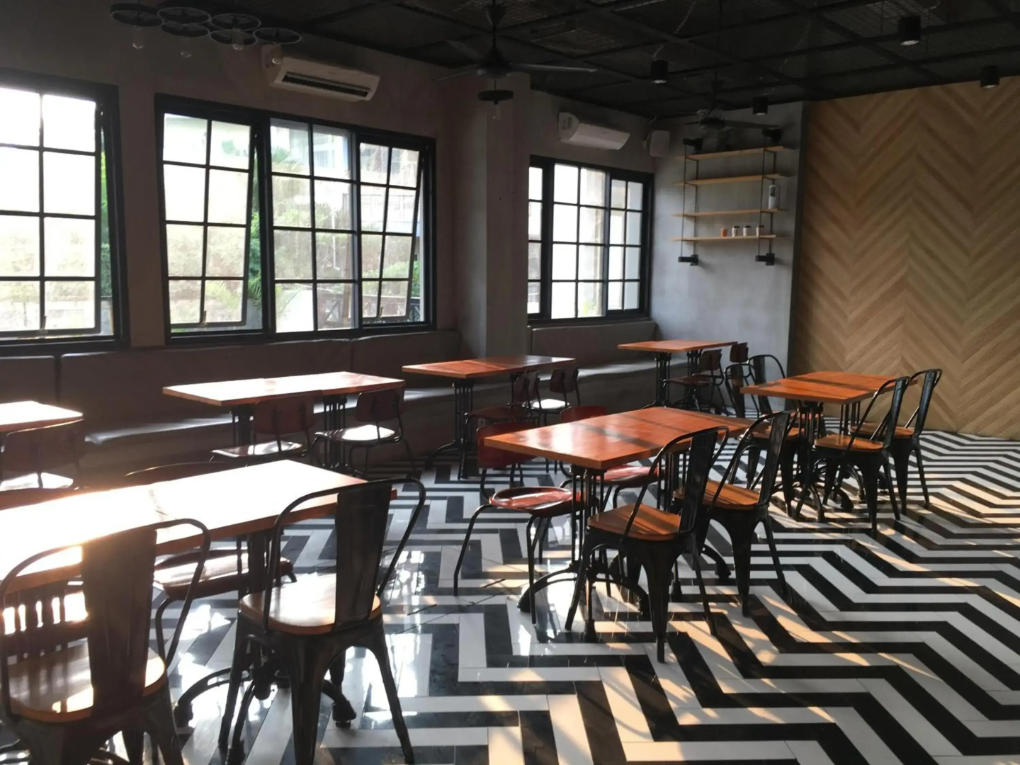 Cleo Hotel Jemursari