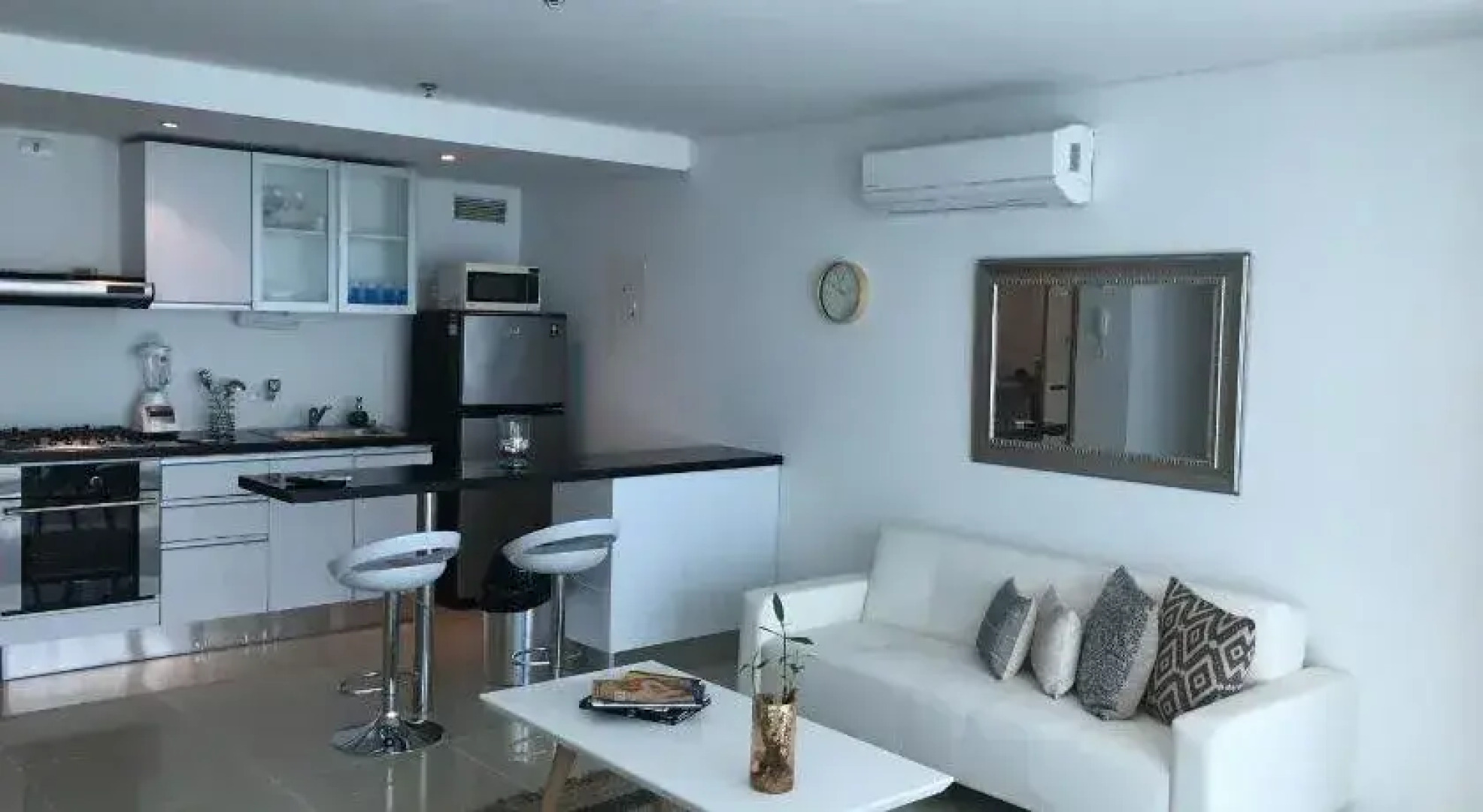 Edificio Seaway 935 ( Hotel Sonesta)