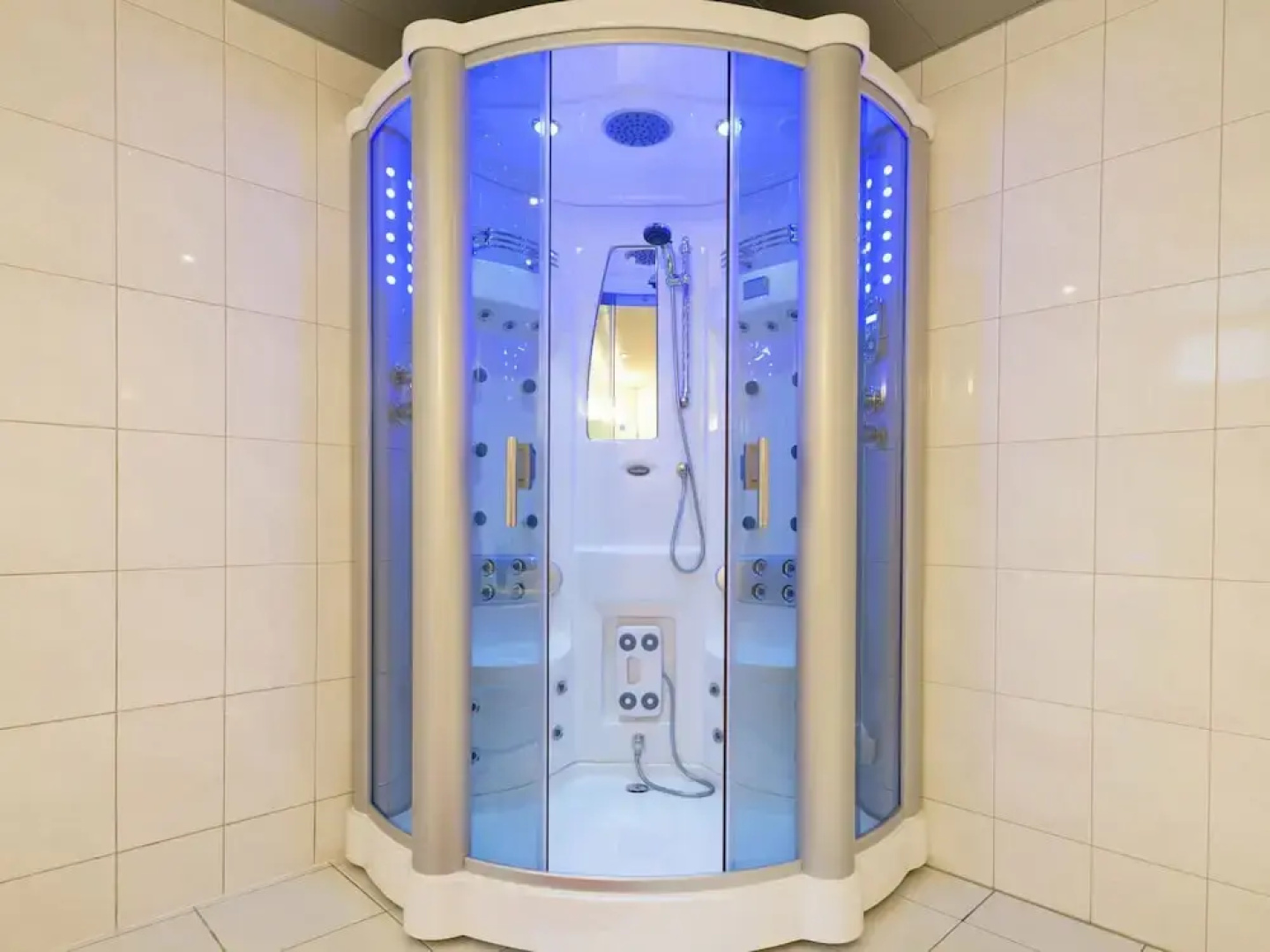 Luxurious Villa in Lunteren with Sauna
