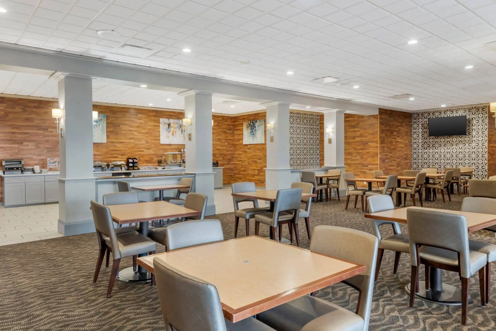 Comfort Inn Brooklyn Center