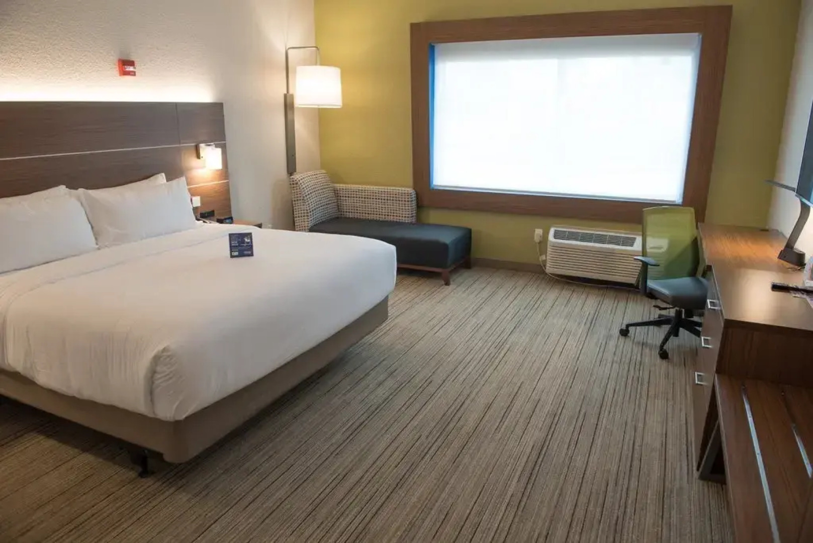 Holiday Inn Express & Suites Mishawaka - South Bend