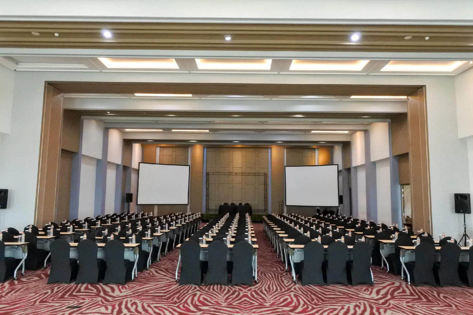 FOX Lite Metro Indah Bandung