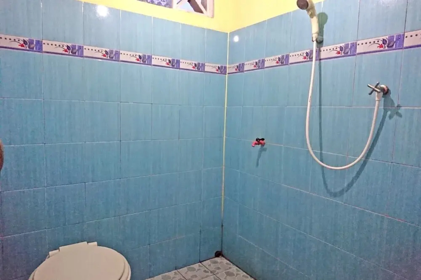 OYO 2522 Umi Inn Bell