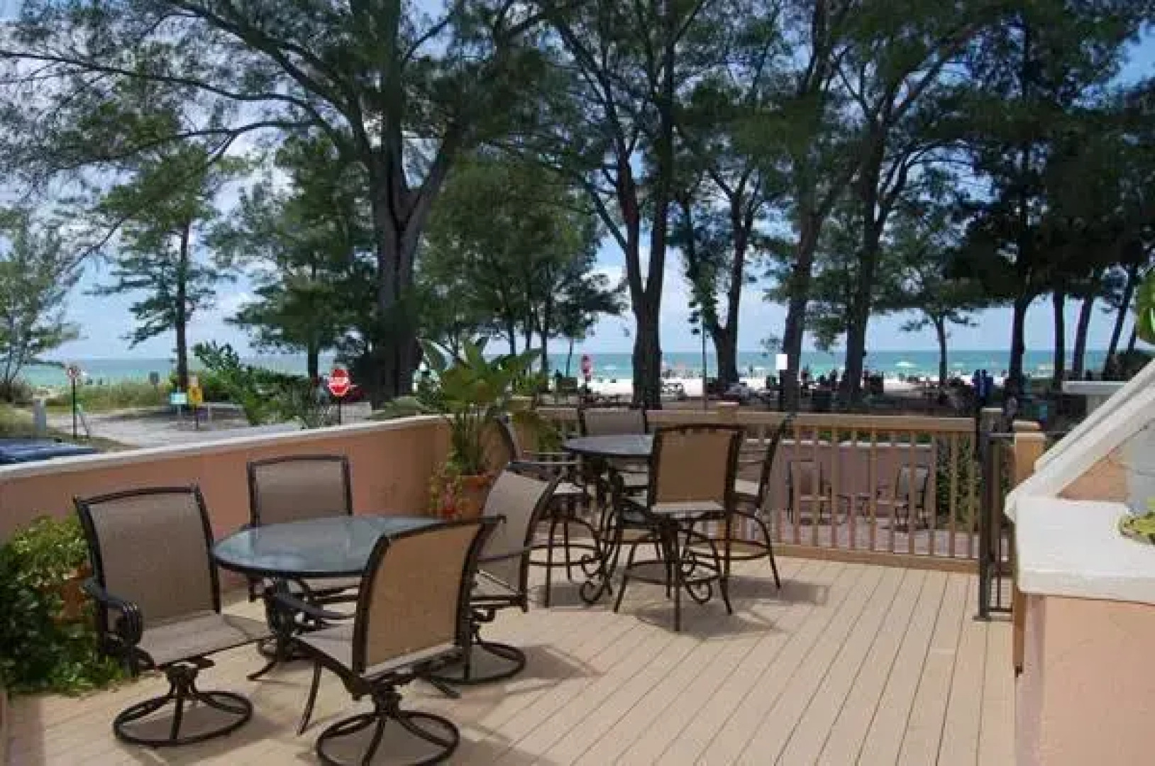 Alamanda Villa on Holmes Beach