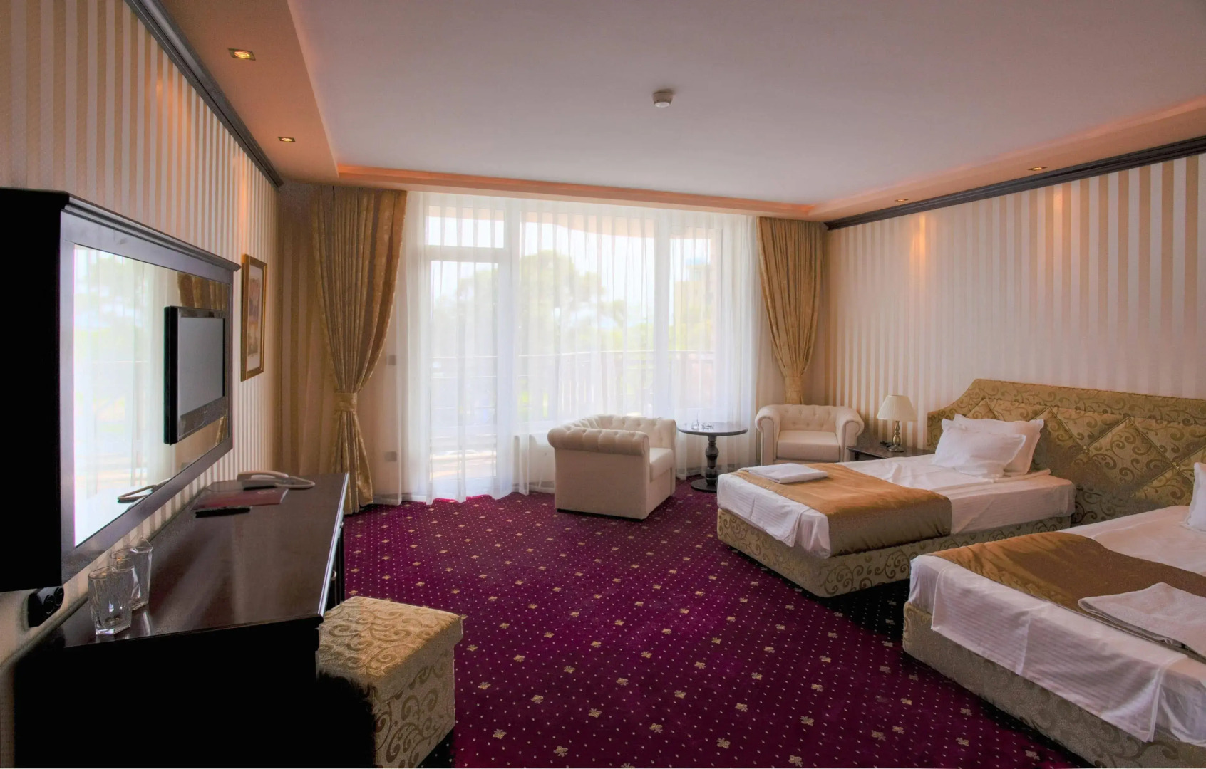 The Mill Hotel / Melnicata