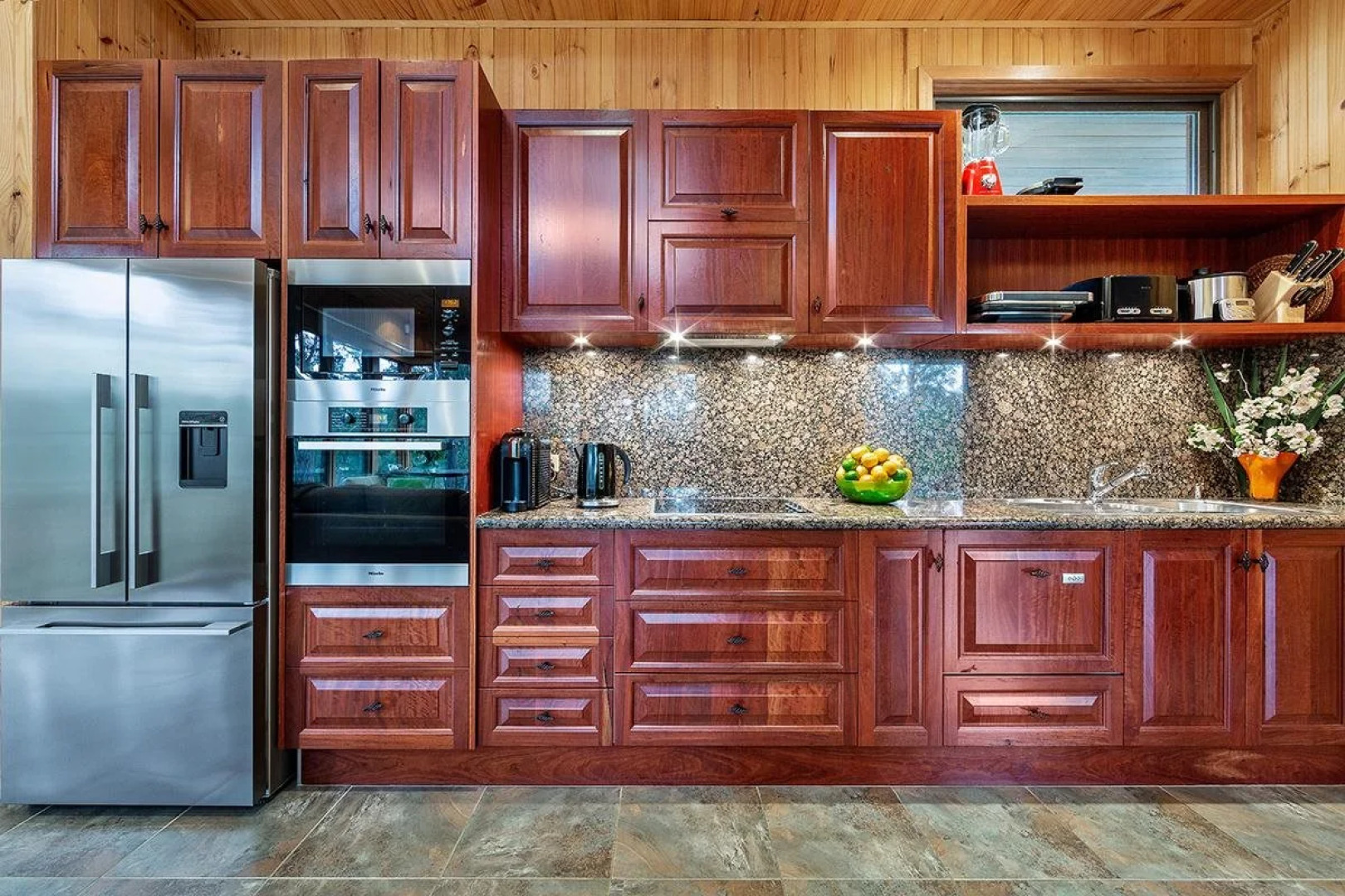 Stonehill Retreat - Private, Secluded, Luxury