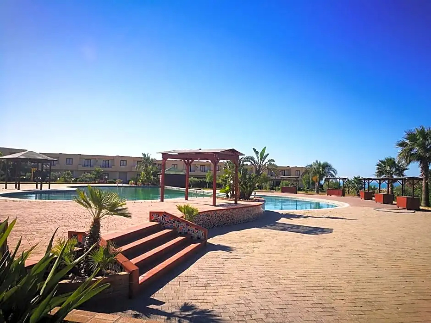 Desusino Residence & Hotel