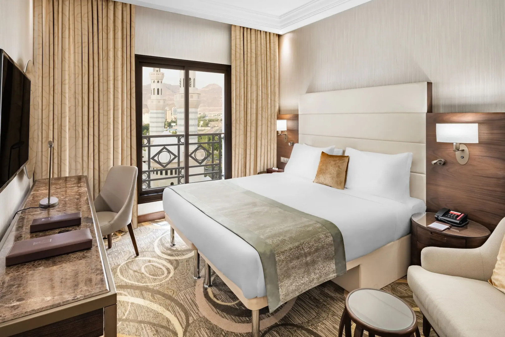 Отель Millennium Makkah Al Naseem