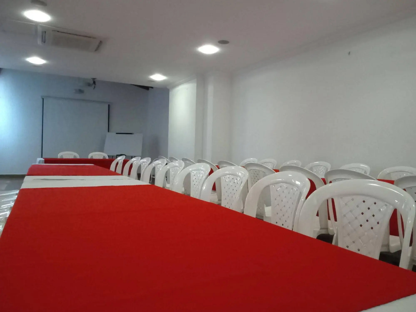 Hotel Calasanz Real