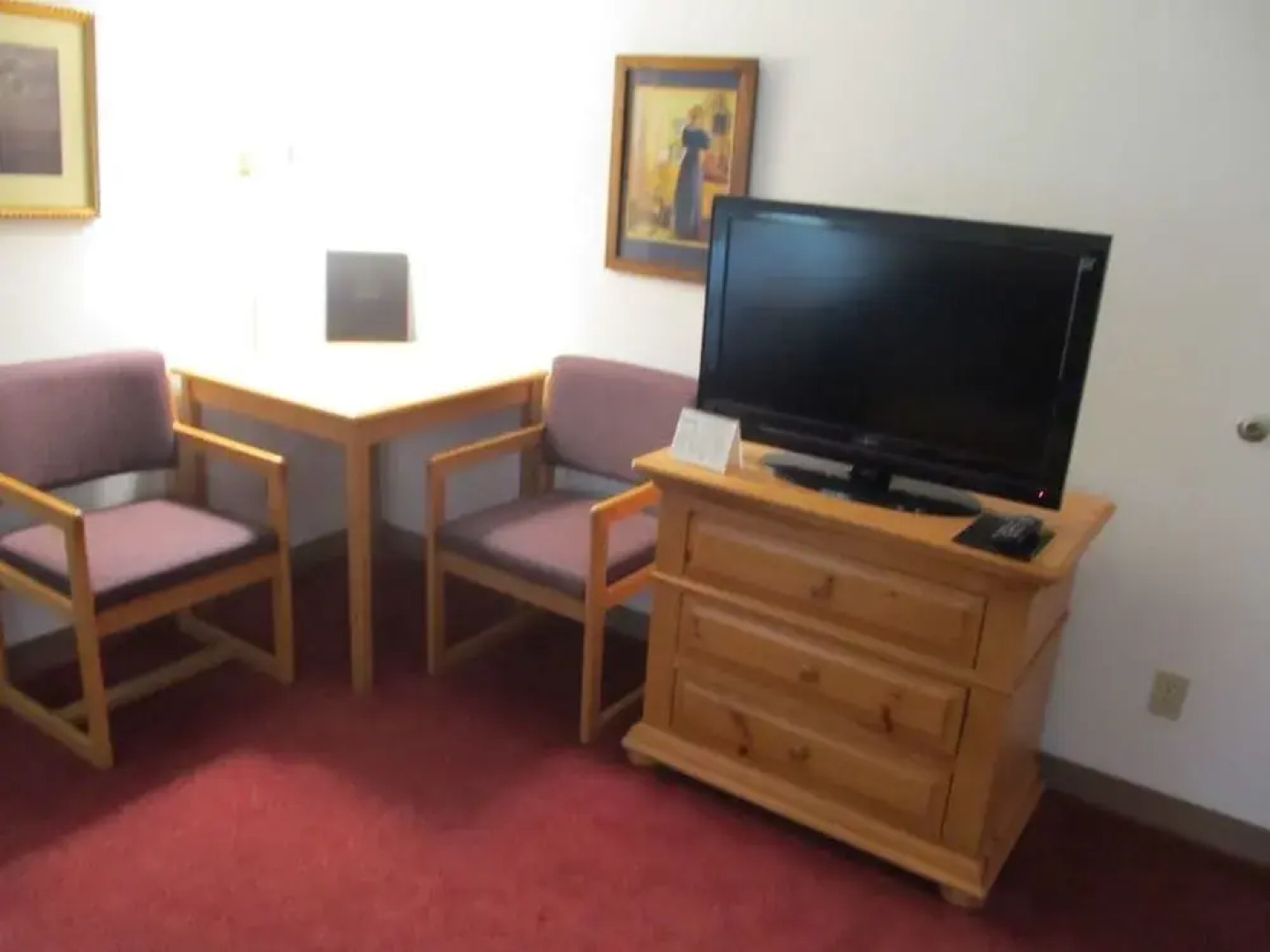 Tivoli Inn And Suites