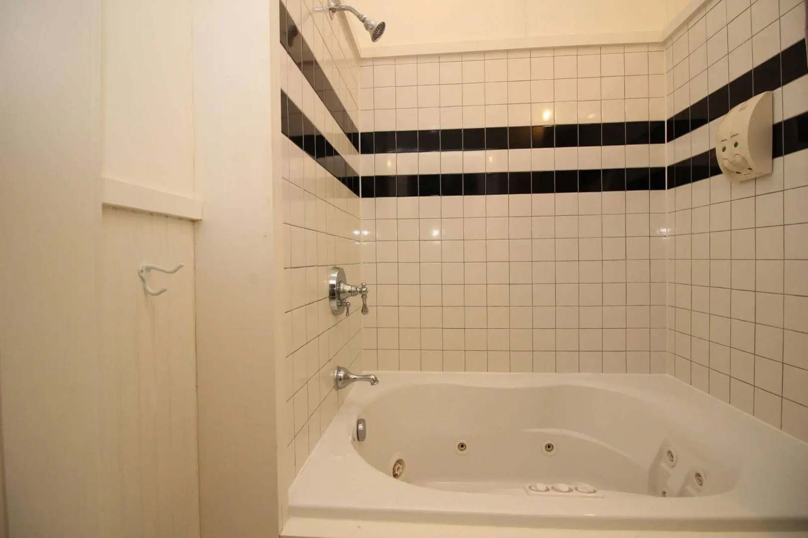 Nags Head Beach Inn by KEES Vacations