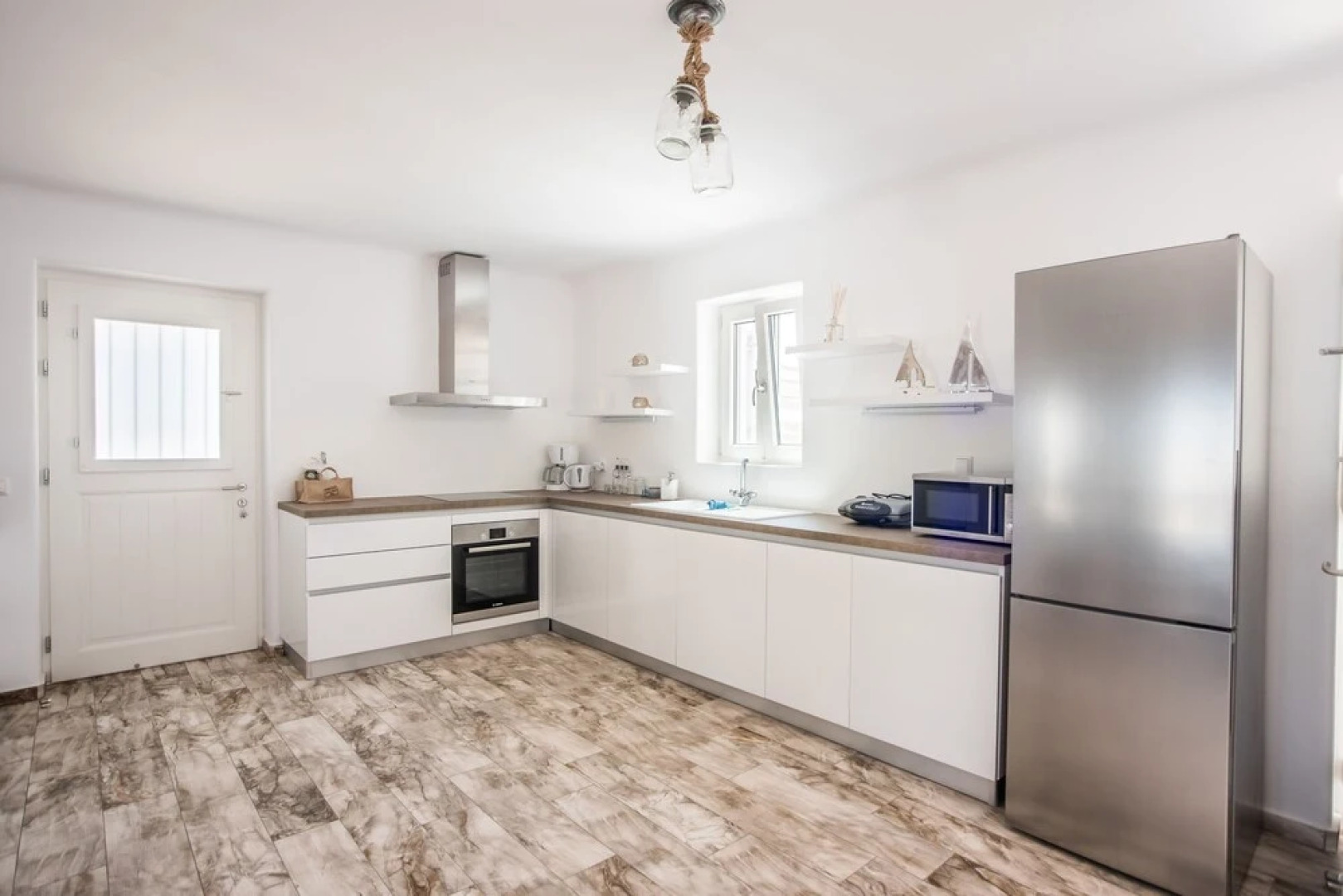 Hip family pool villa near the beach by VillaRentalsgr