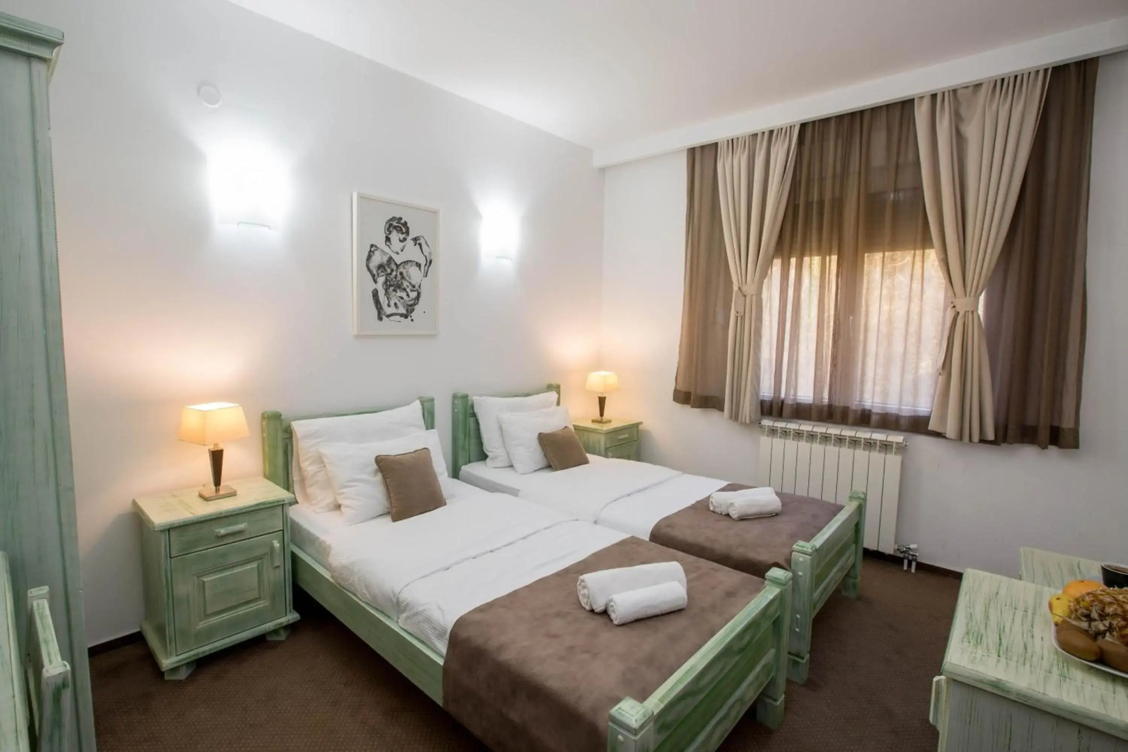 Hotel Trim