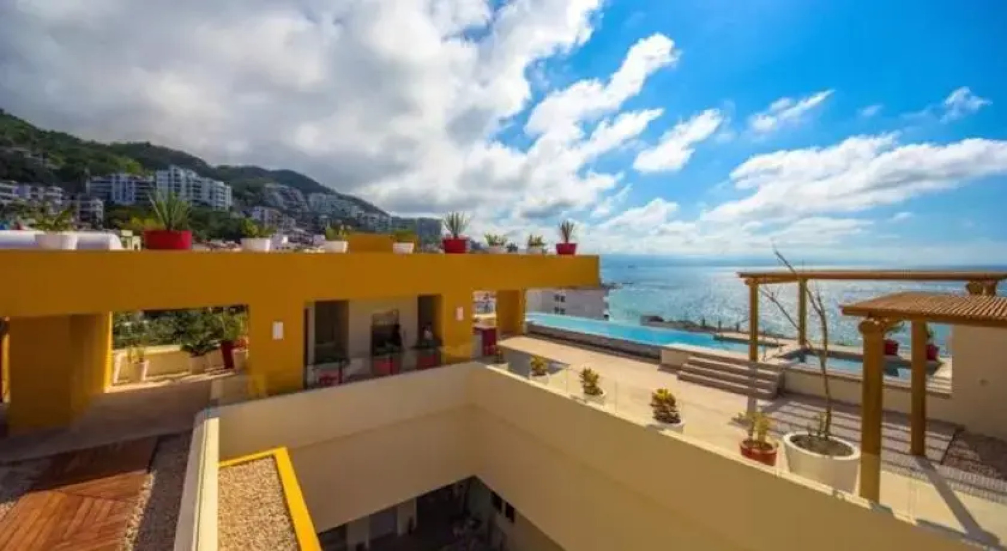 Puerto Vallarta Condo Romantic Zone Luxury Old Town