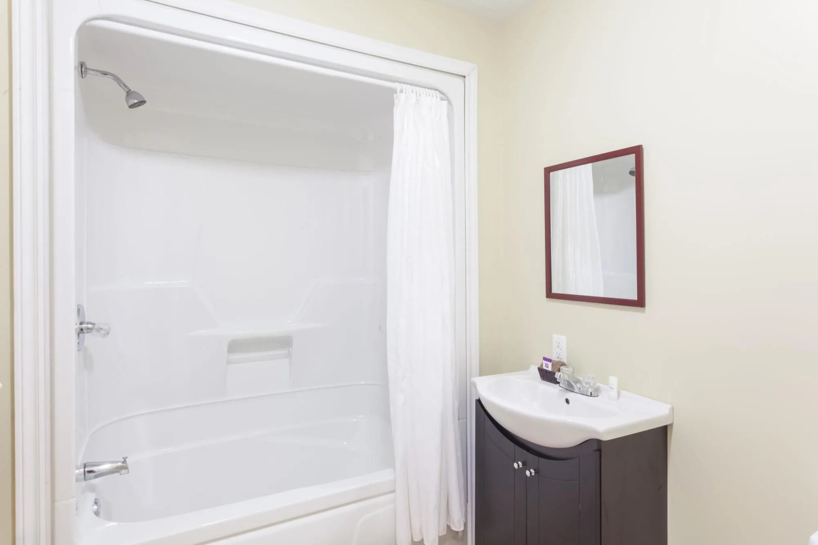 Lincoln Inn Fredericton