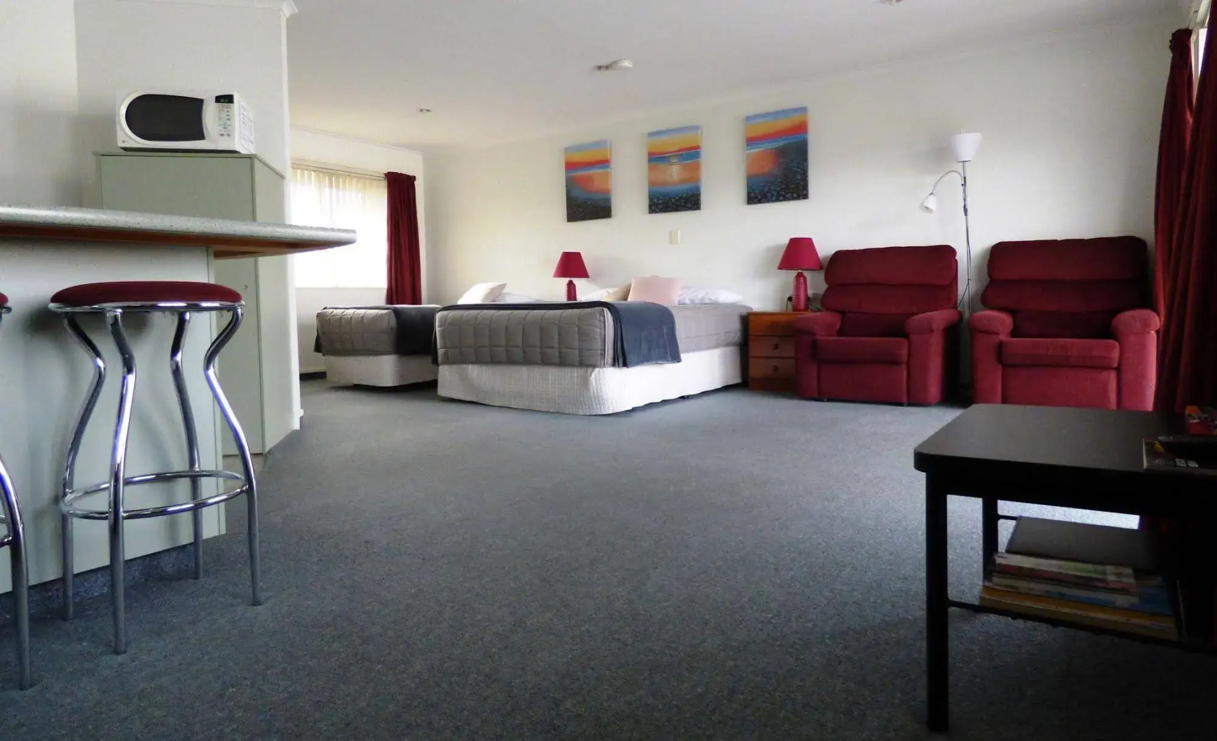 Alexandra Heights Motel