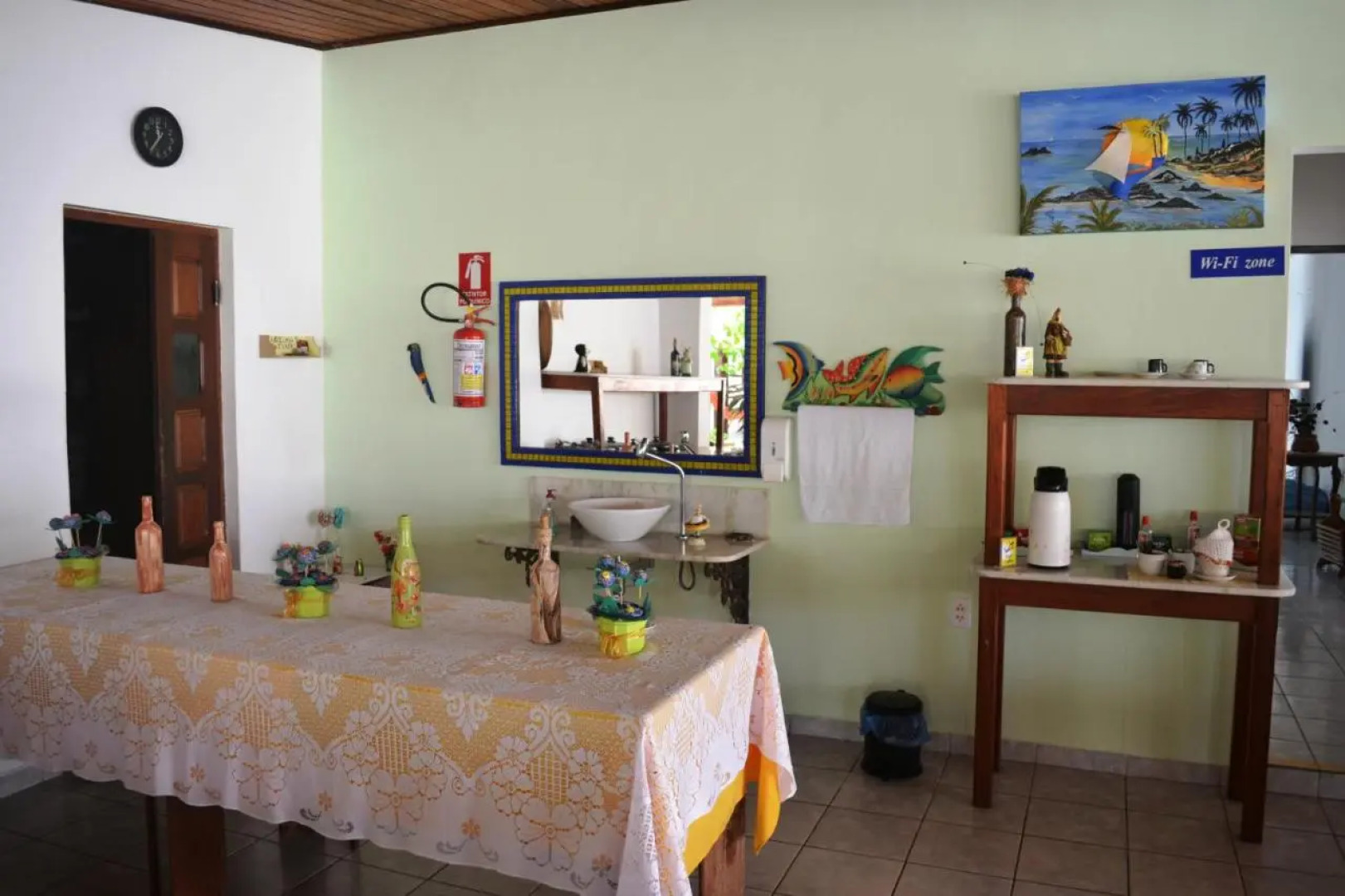 Jacuma's Lodge Hotel