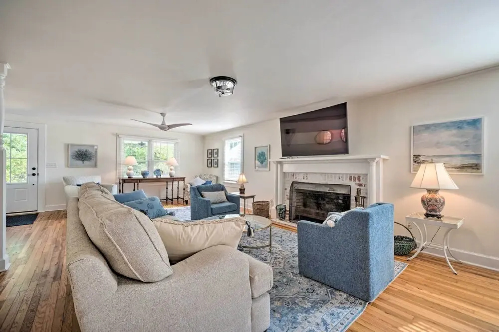 Historic Family Home < 1 Mi to Long Beach!