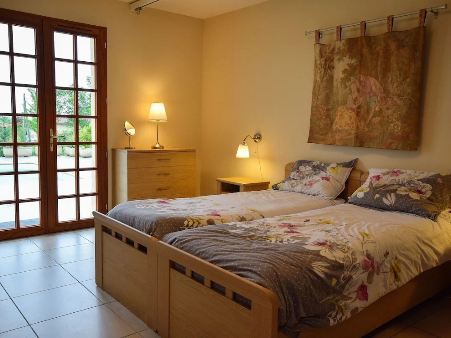 Modern Villa in La Romieu With Swimming Pool