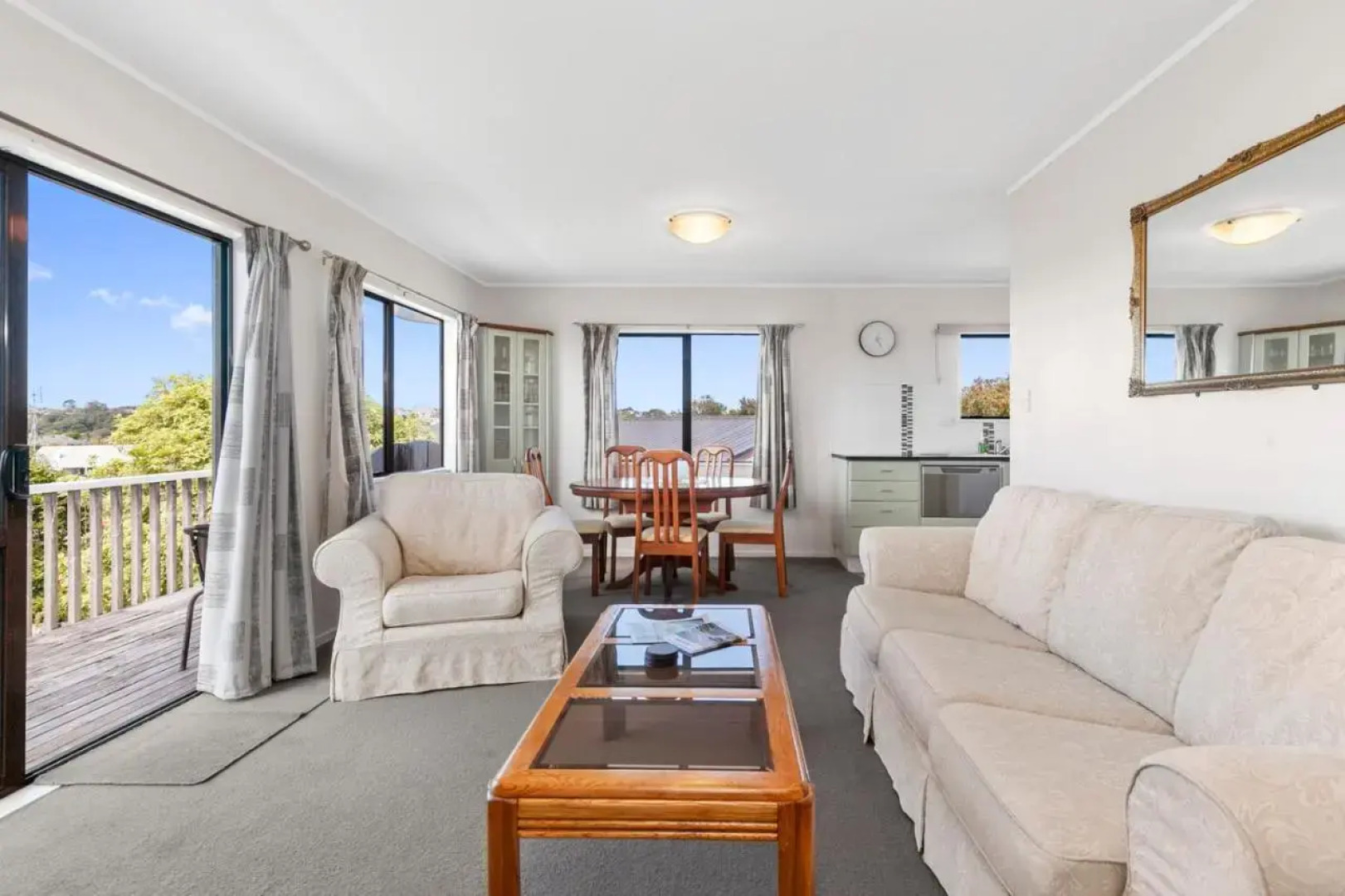 Snells Seaside Bach - Snells Beach Holiday Home