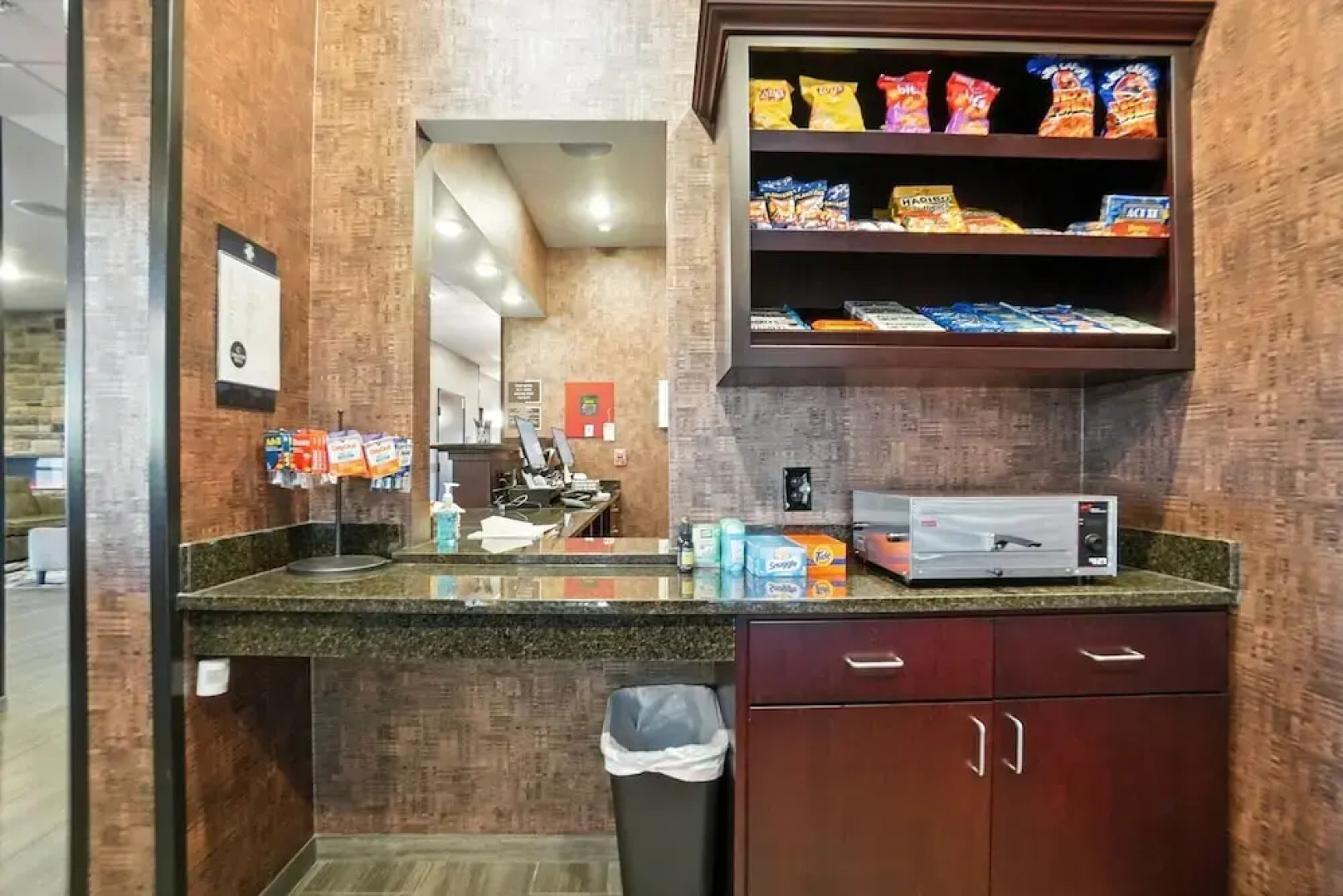 Cobblestone Hotel & Suites-Bellefontaine