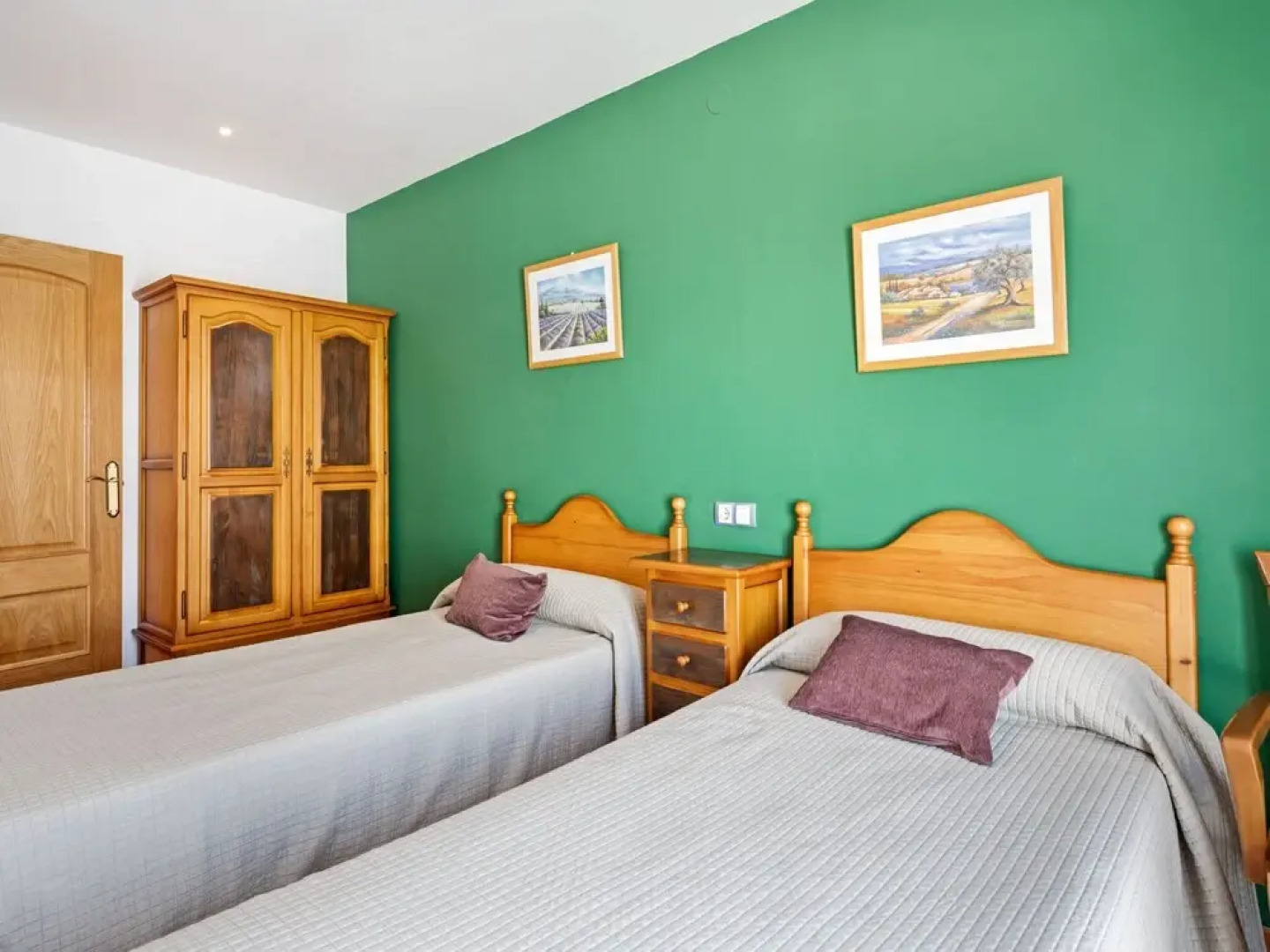 Charming Apartment in Gudar With Terrace