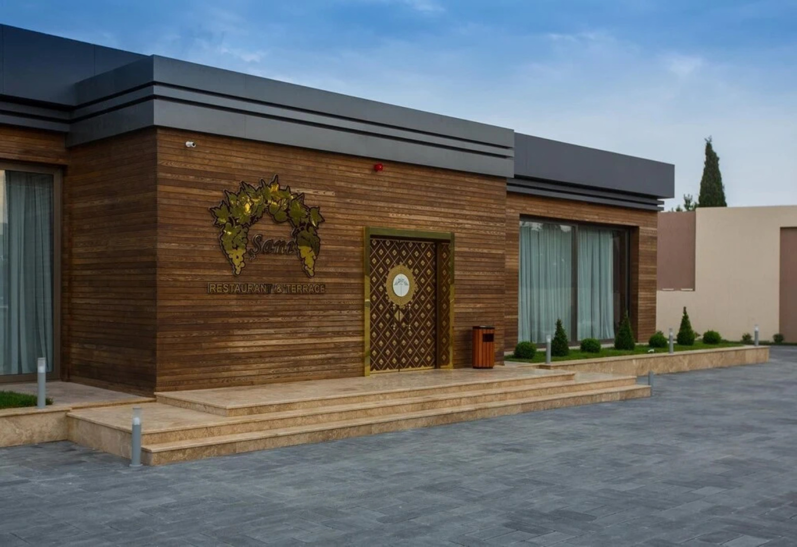 YOUR Boutique Hotel & Villas