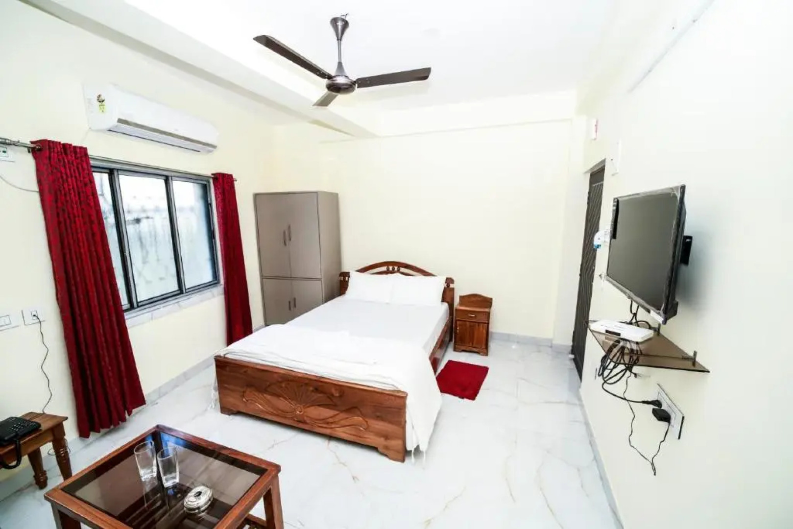 Rishika Ac Banquet And Guest House