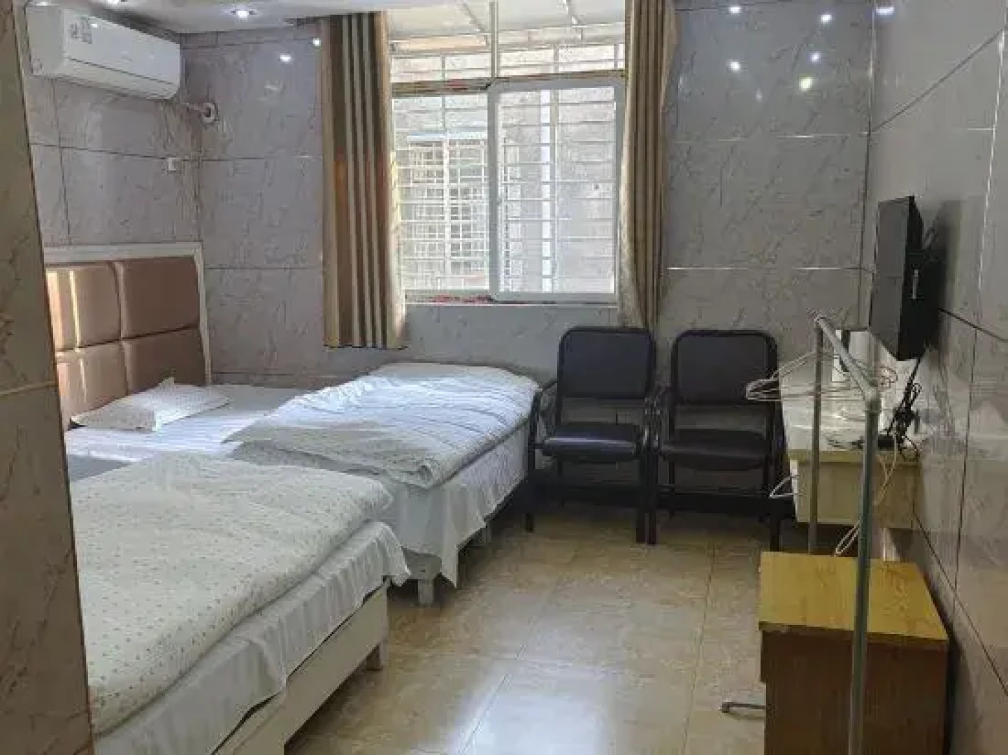 Hanchuan Yongheng Hotel