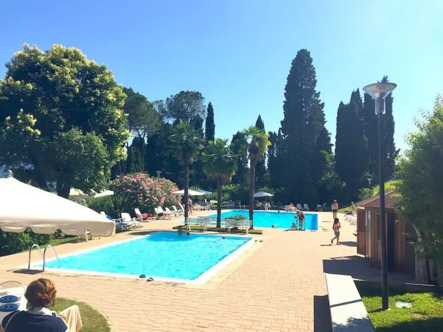 Elizaveta Apartment With Lake View and Terrace