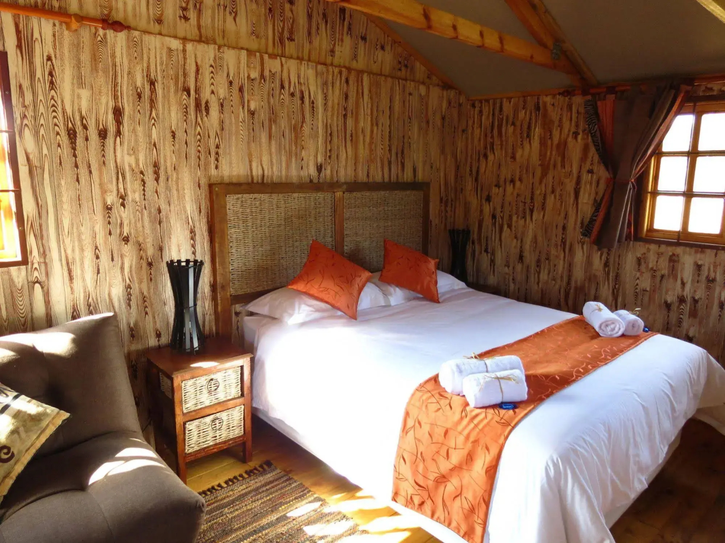 Meerkatplaats Guesthouse and B&B