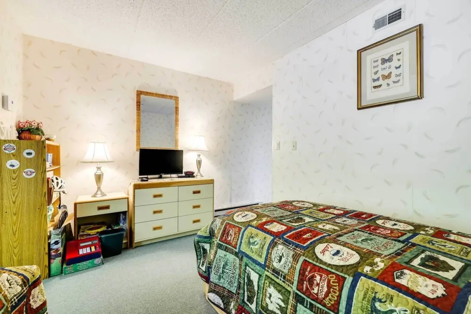 1 Mi to Big Boulder: Lakefront Unit w/ Pool Access