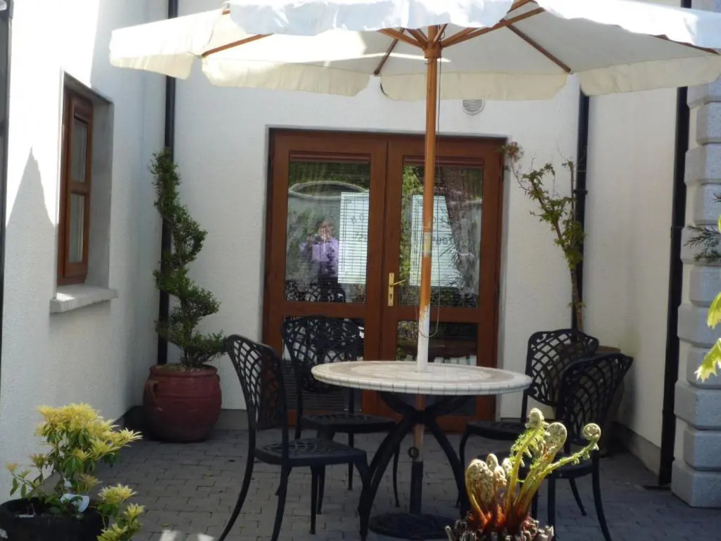 Avlon House Bed & Breakfast