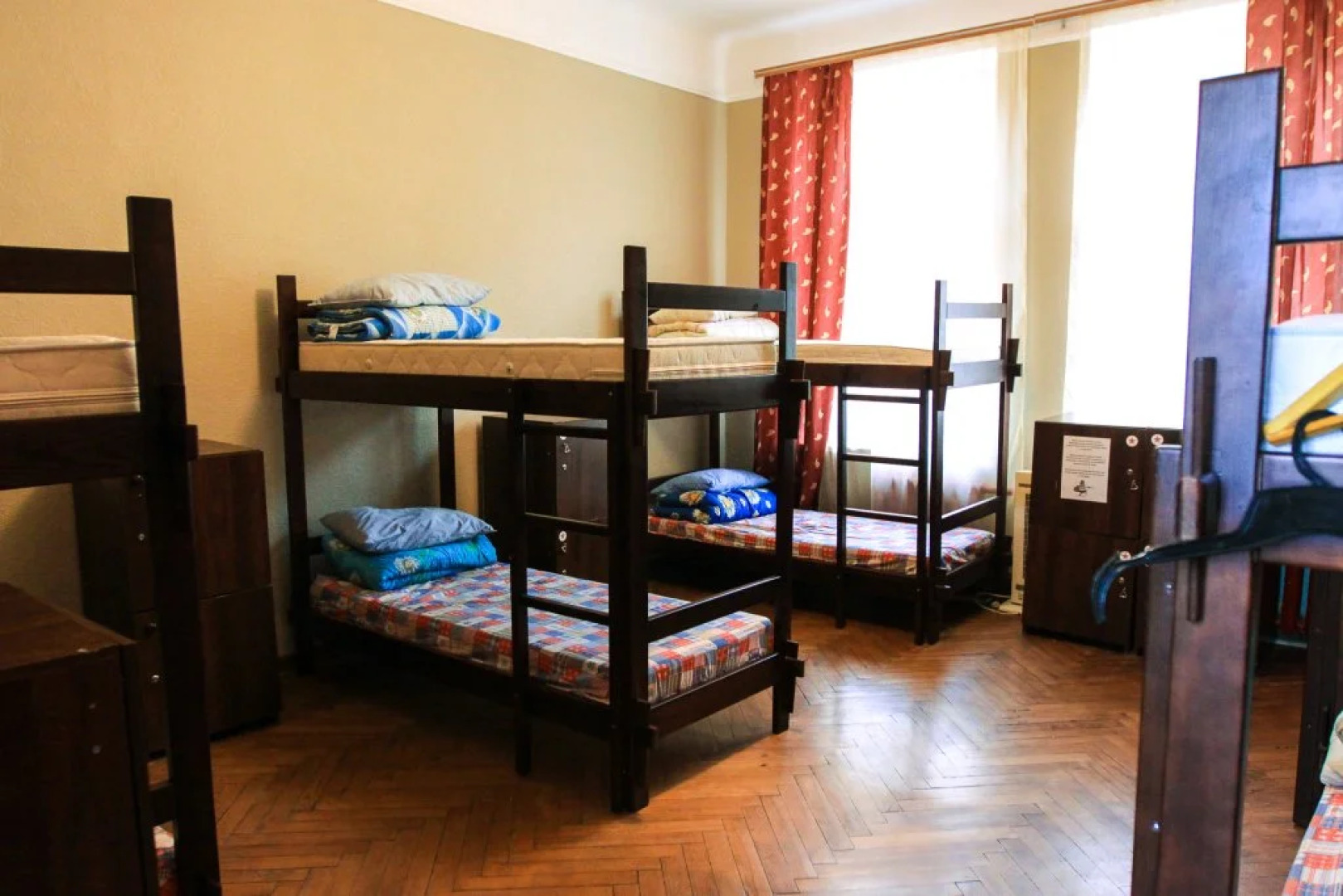 Hollywood Home Hostel