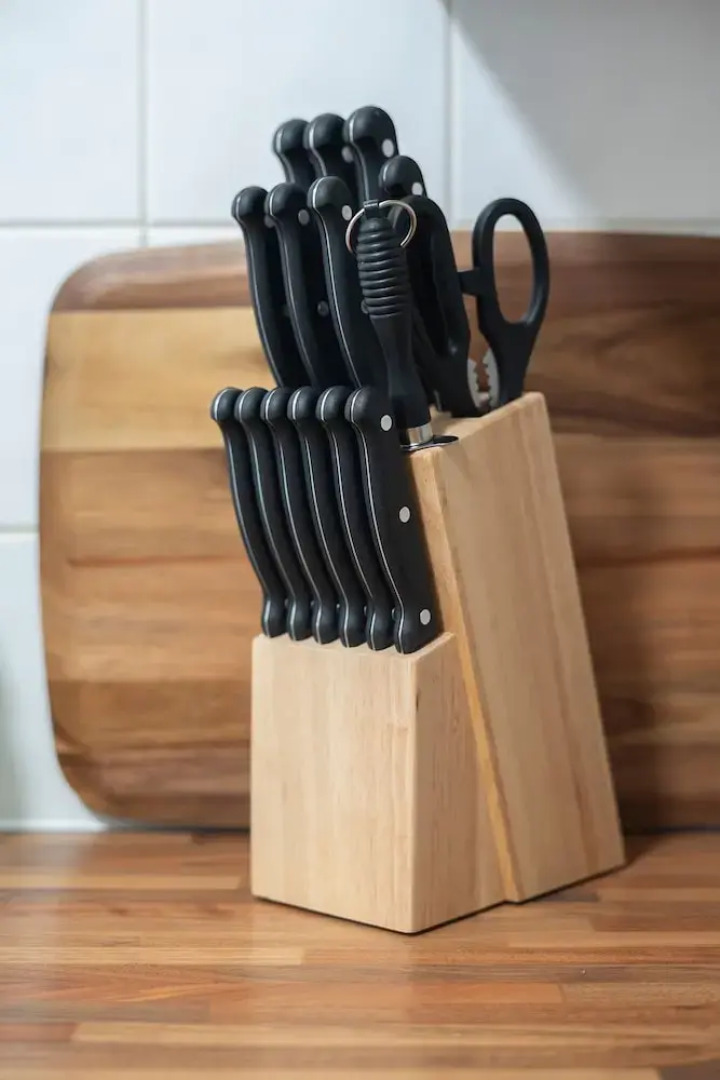 2 Bedroom Apartment-free Parking