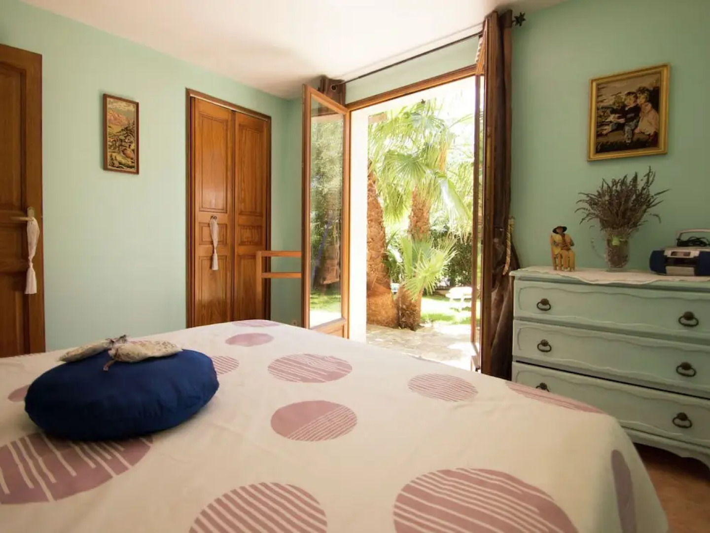 Apartment in a Villa With Shared Pool in La Ciotat, 5 min From the Beach!