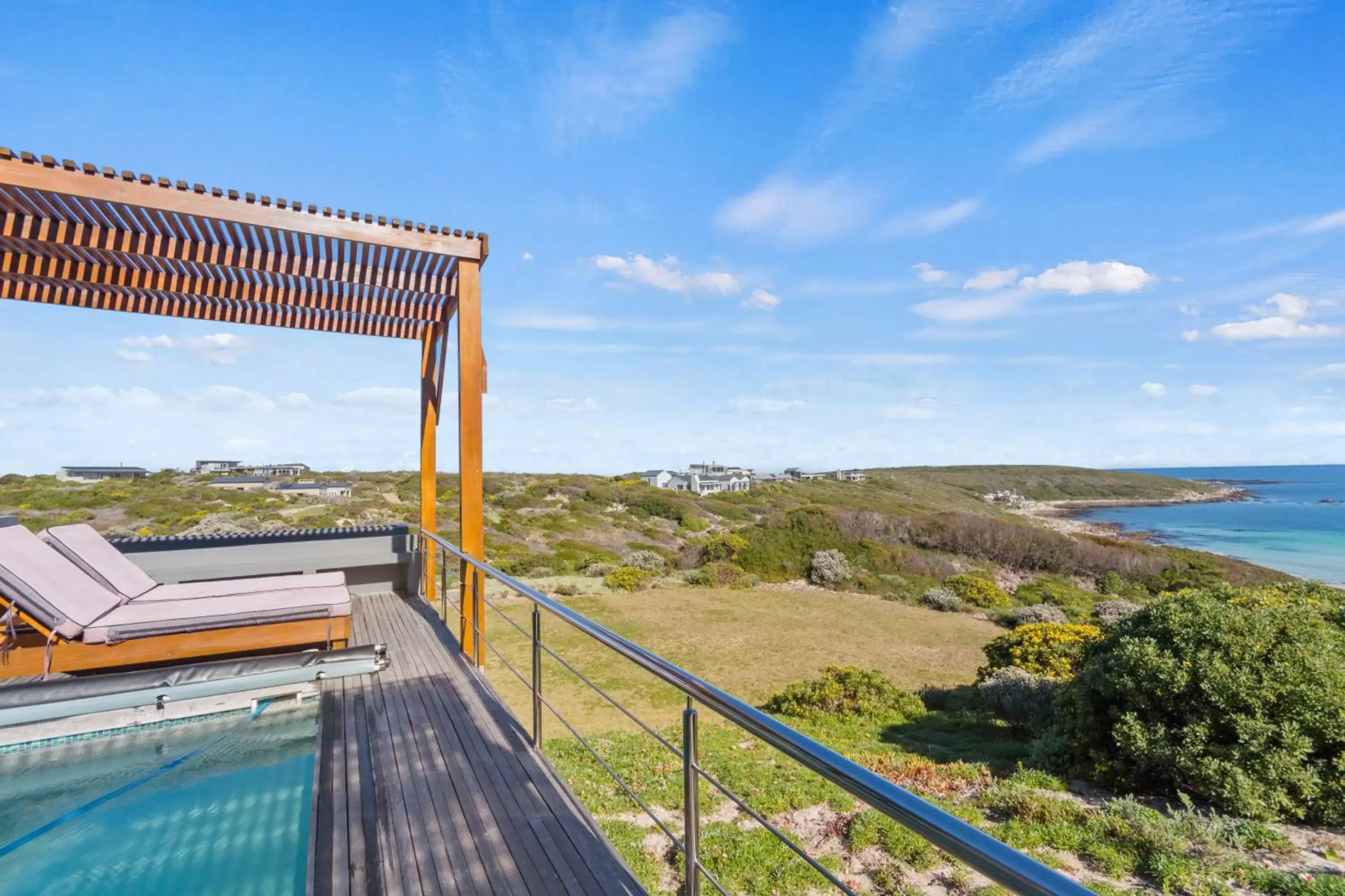 Romansbaai Moksha