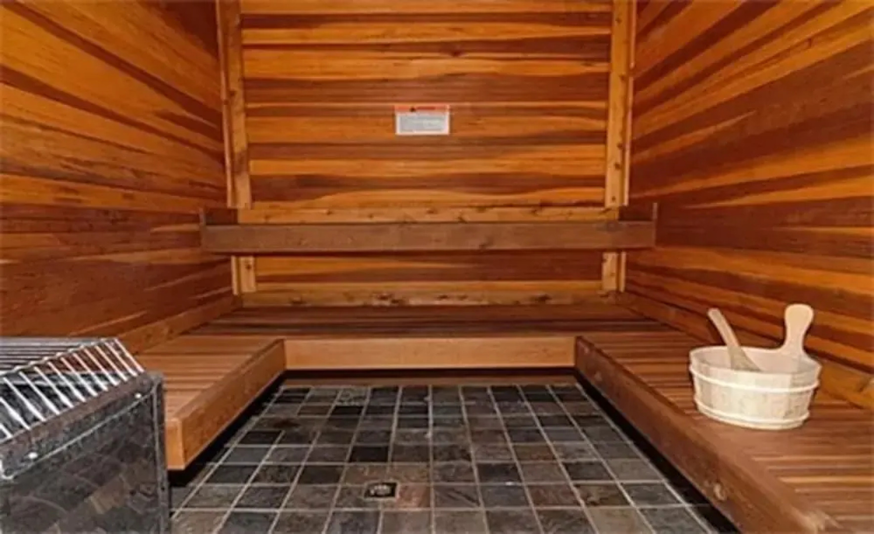 On Eagle's Wings - 2 Br cabin by RedAwning