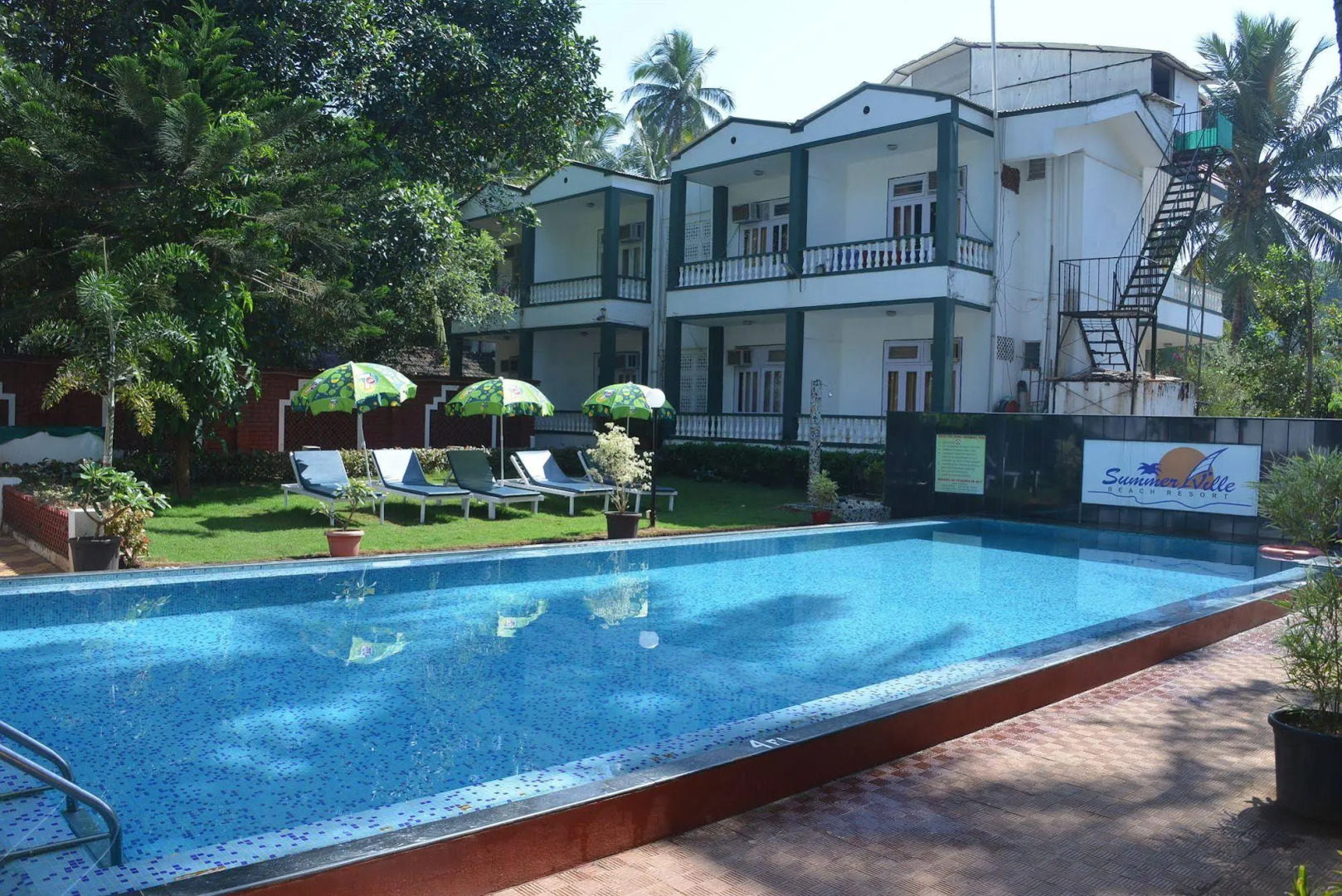 Summerville Beach Resort