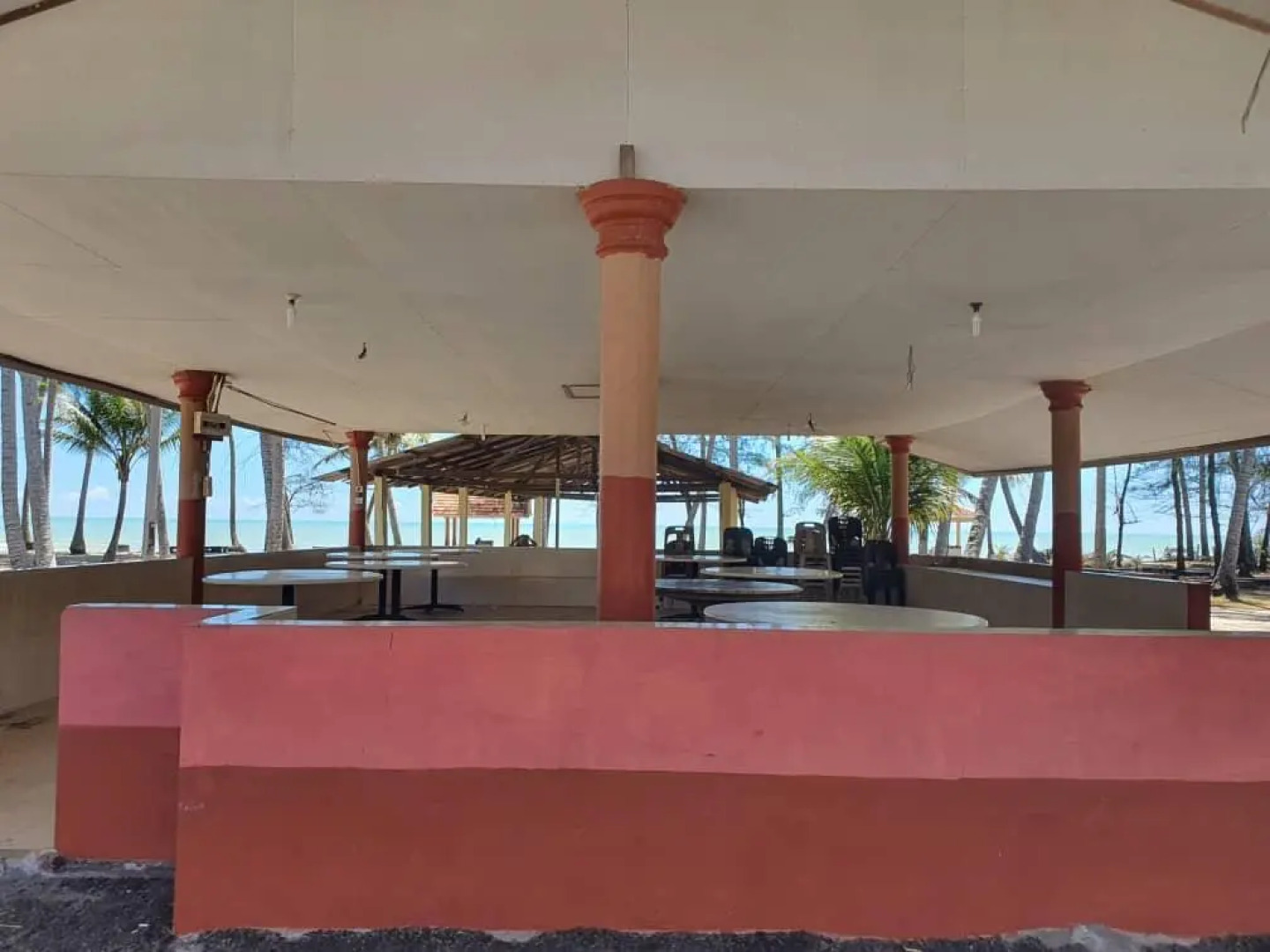 SPOT ON 90242 Sri Pantai Resort