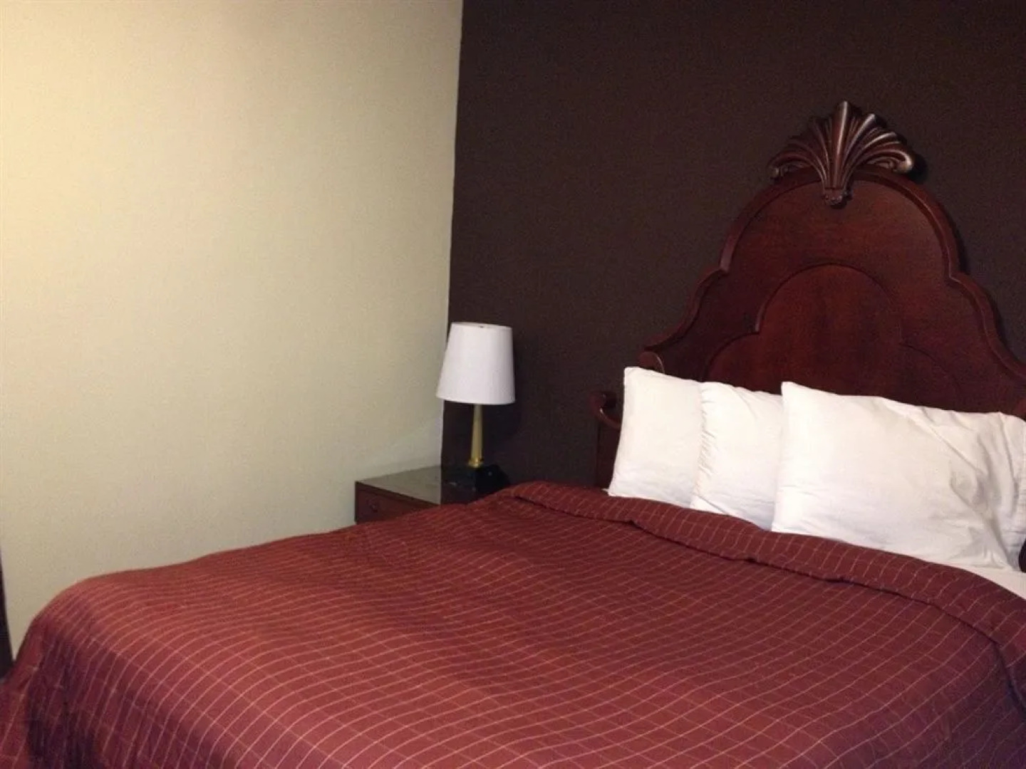 Midtown Motel & Suites