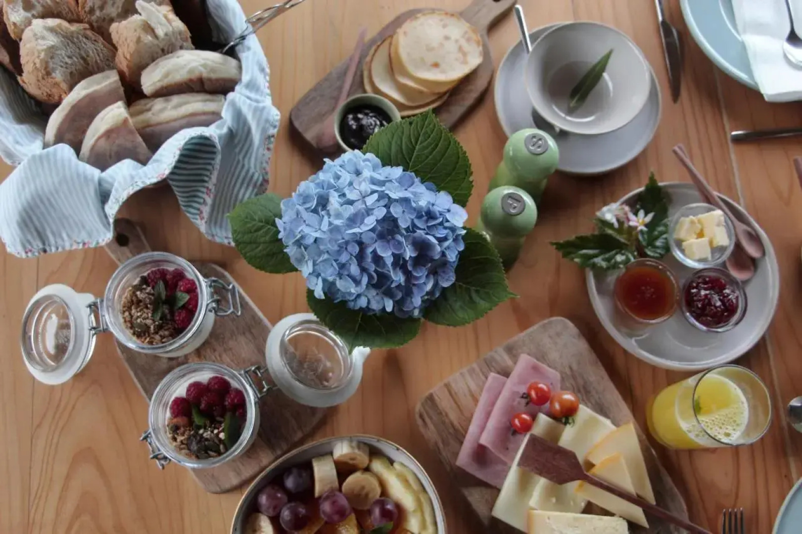 Furnas Lake Forest Living