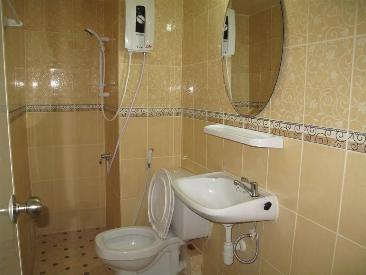 SK Muangthongthani Apartment