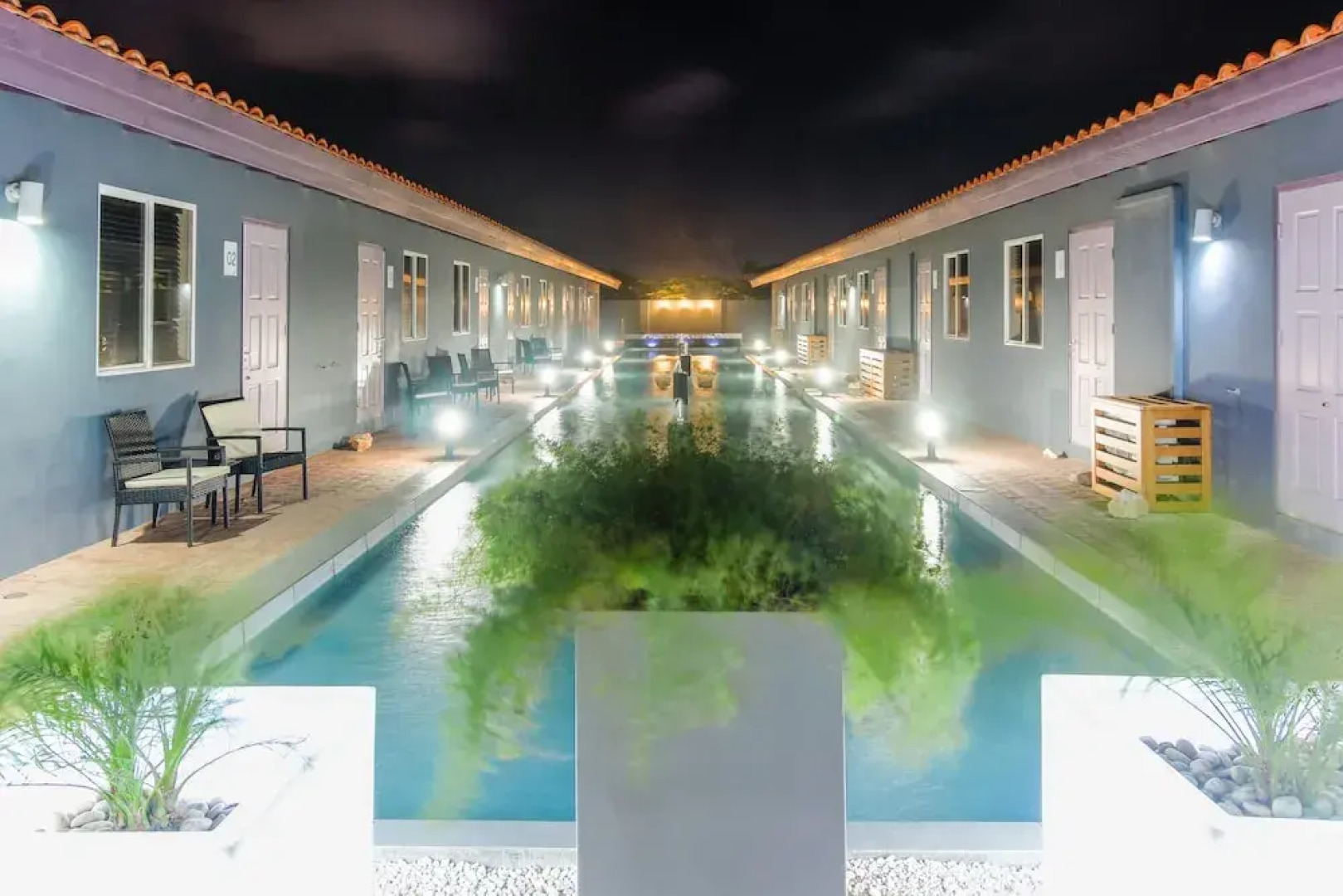 Palazzio Apartments & Studios