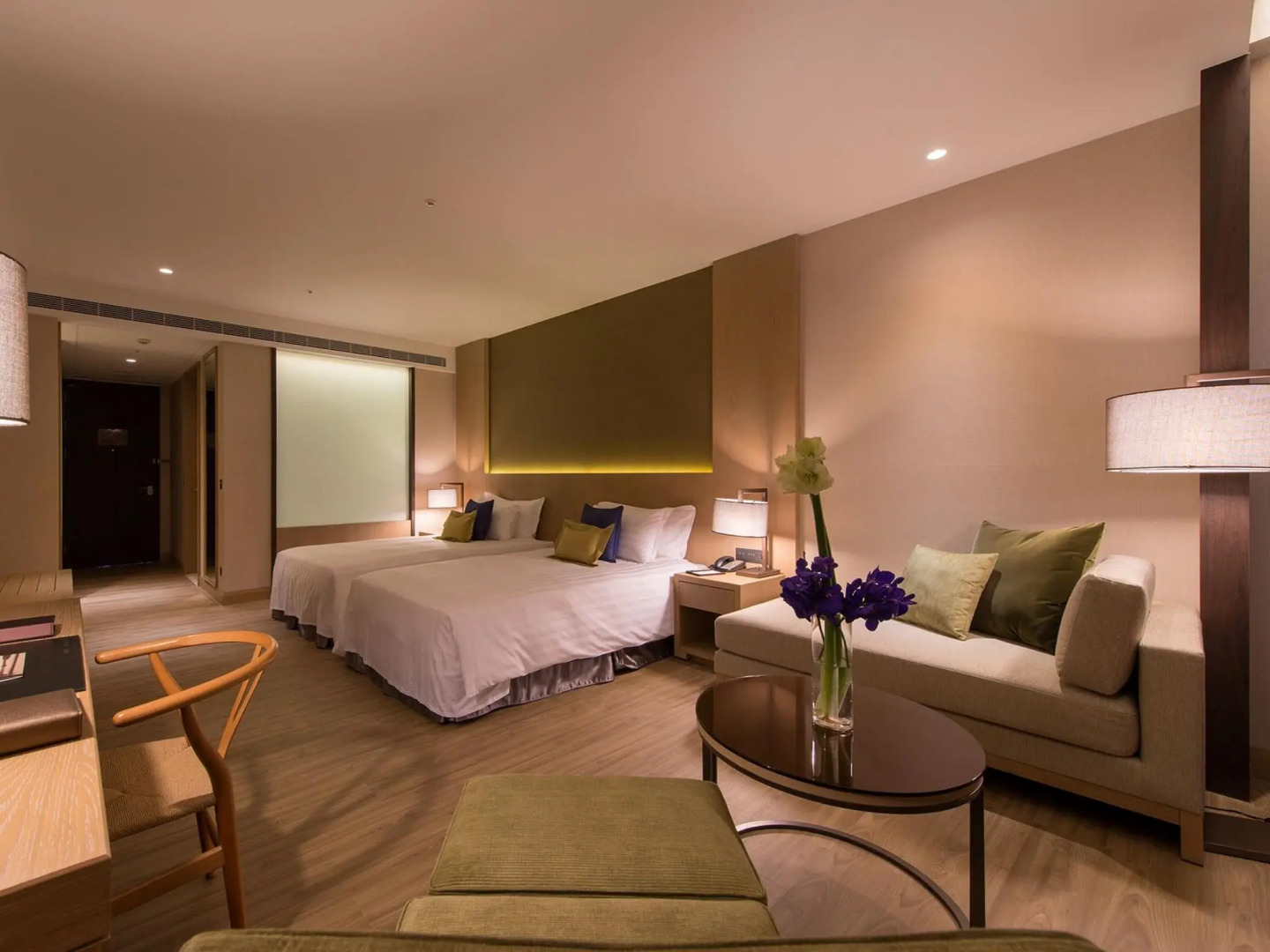 Everrich Golden Lake Hotel