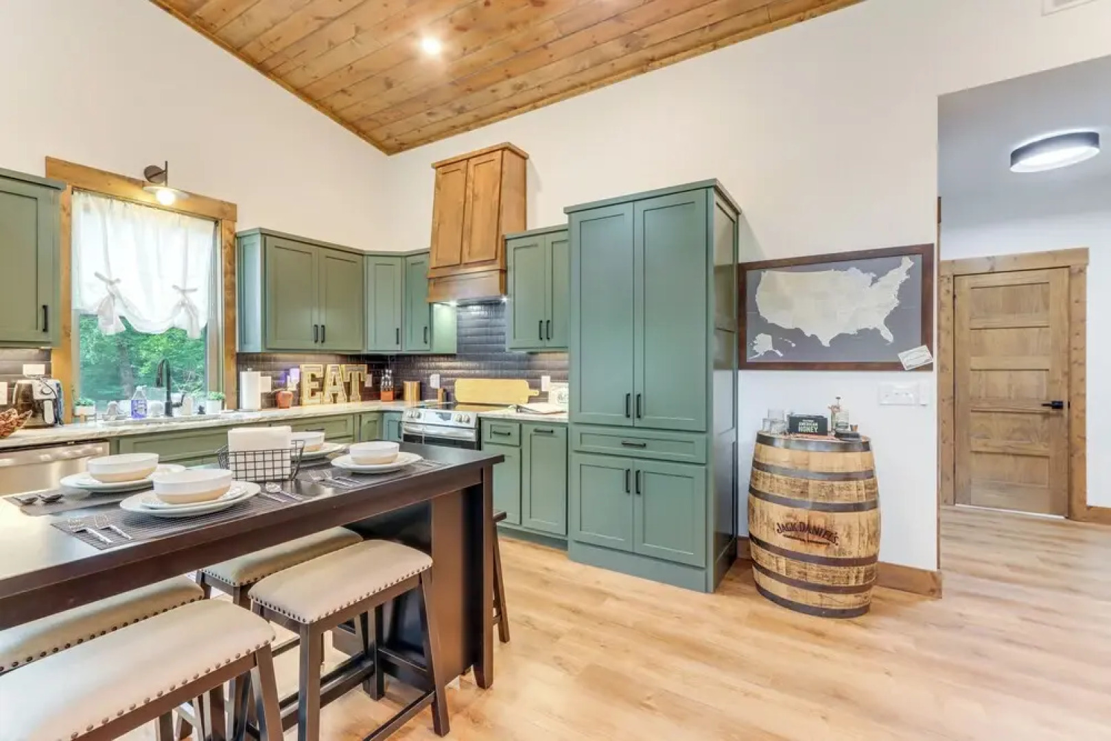 Ellijay Resort Home w/ Hot Tub & Fire Pit!