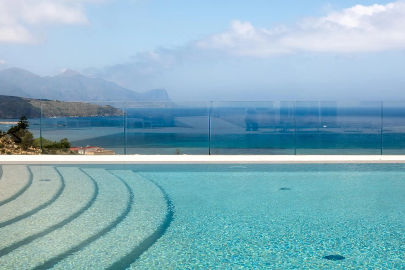 La Blanca Resort & Spa